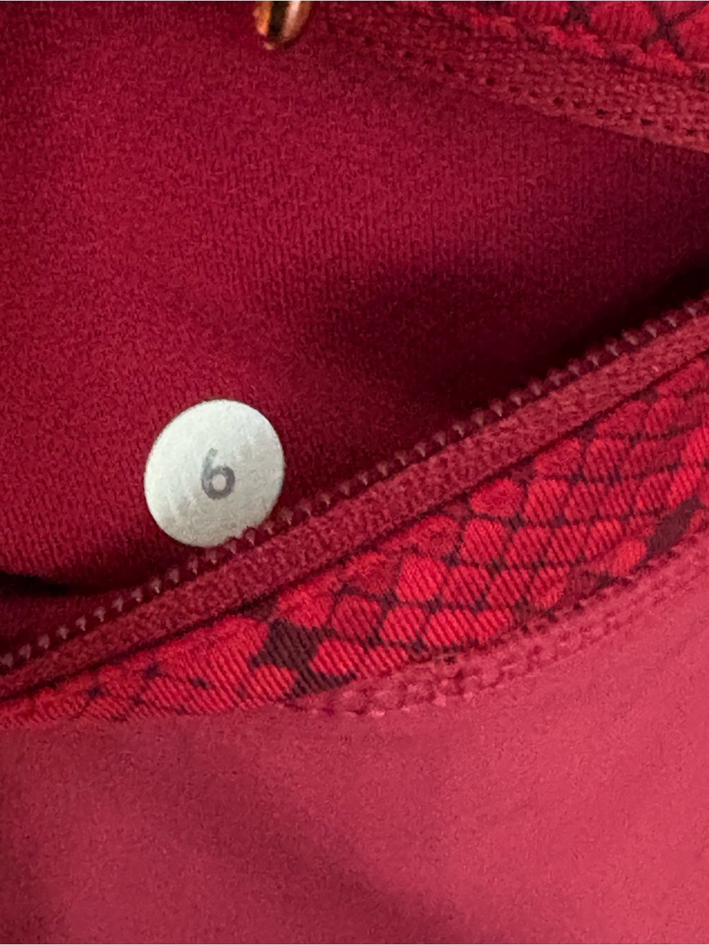 Lululemon Pace Rival Mid-Rise Skirt Short - Cranberry snake print Skirt Sz 6 ECU - Picture 16 of 17